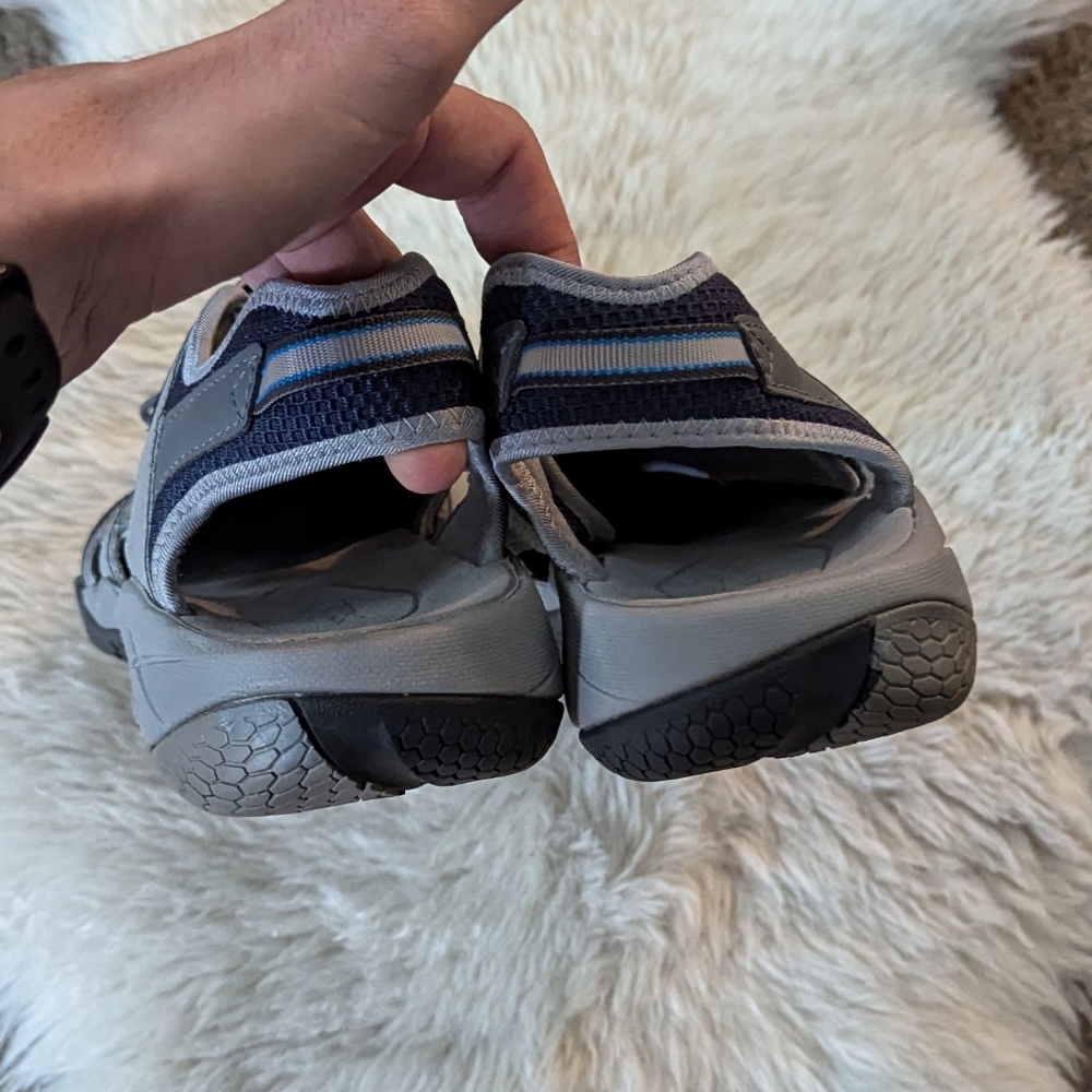 Men's The North Face Closed Toe Sandals Sz 9 View 4